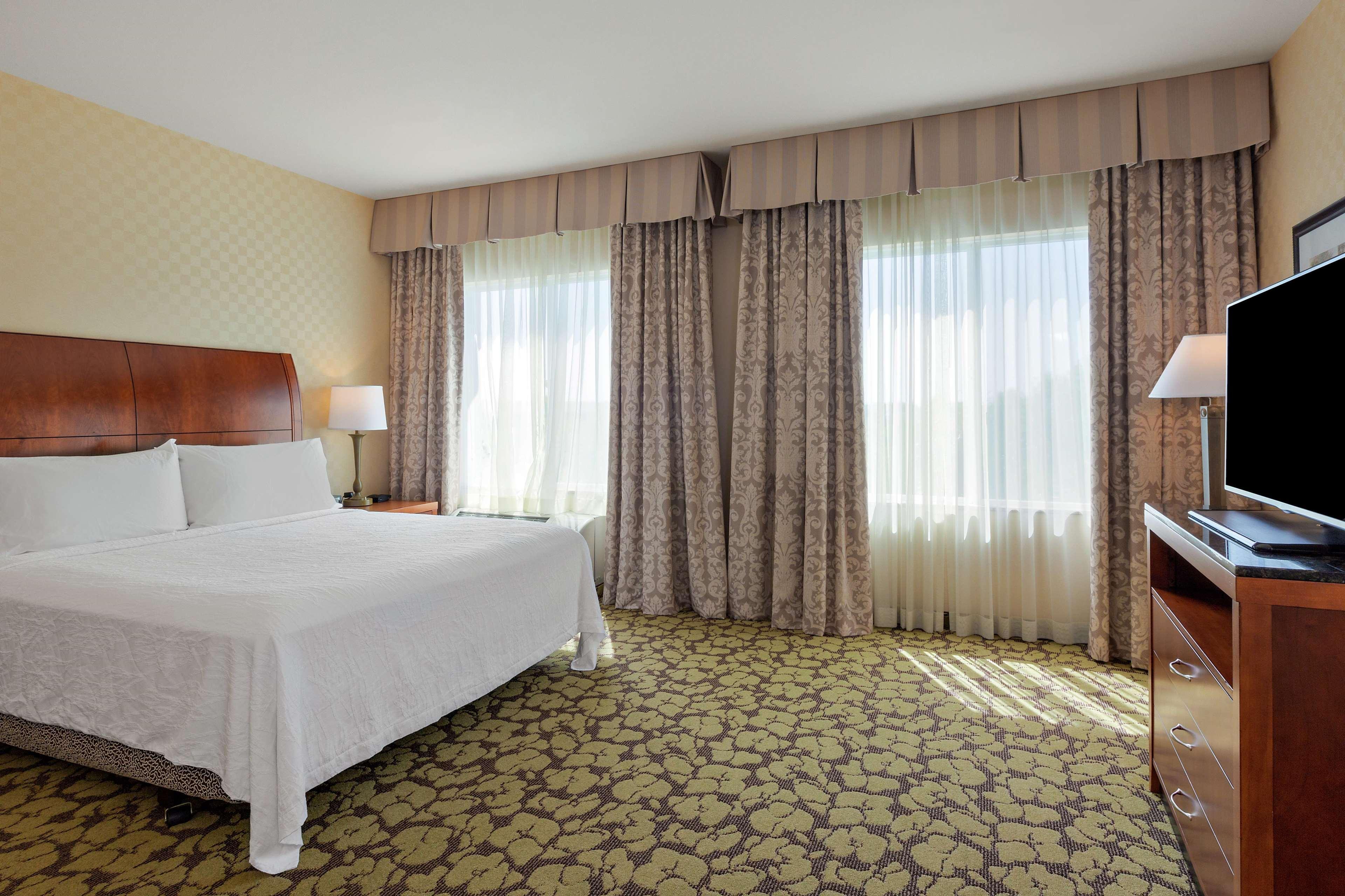 Hilton Garden Inn Sacramento Elk Grove Exterior photo