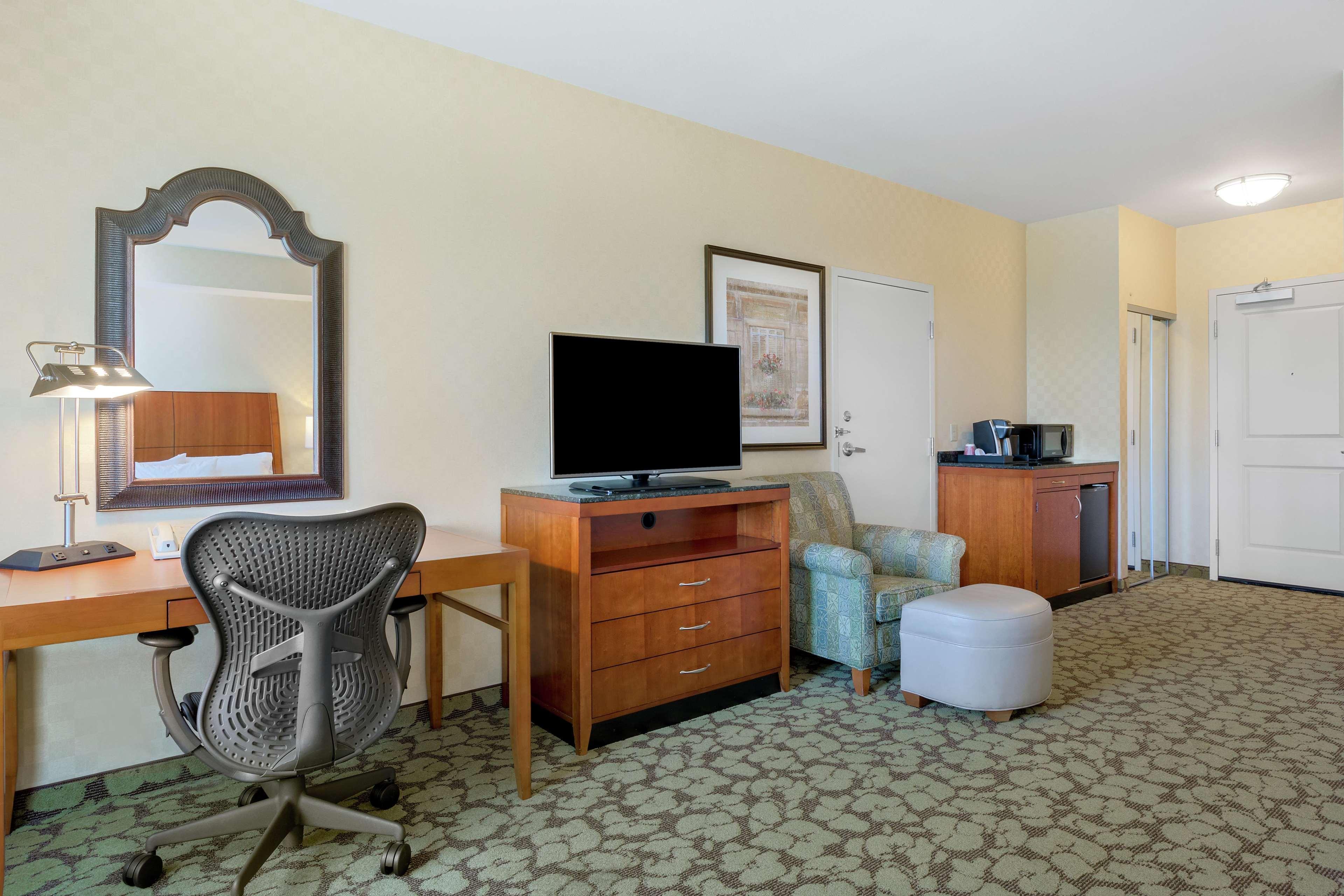 Hilton Garden Inn Sacramento Elk Grove Exterior photo