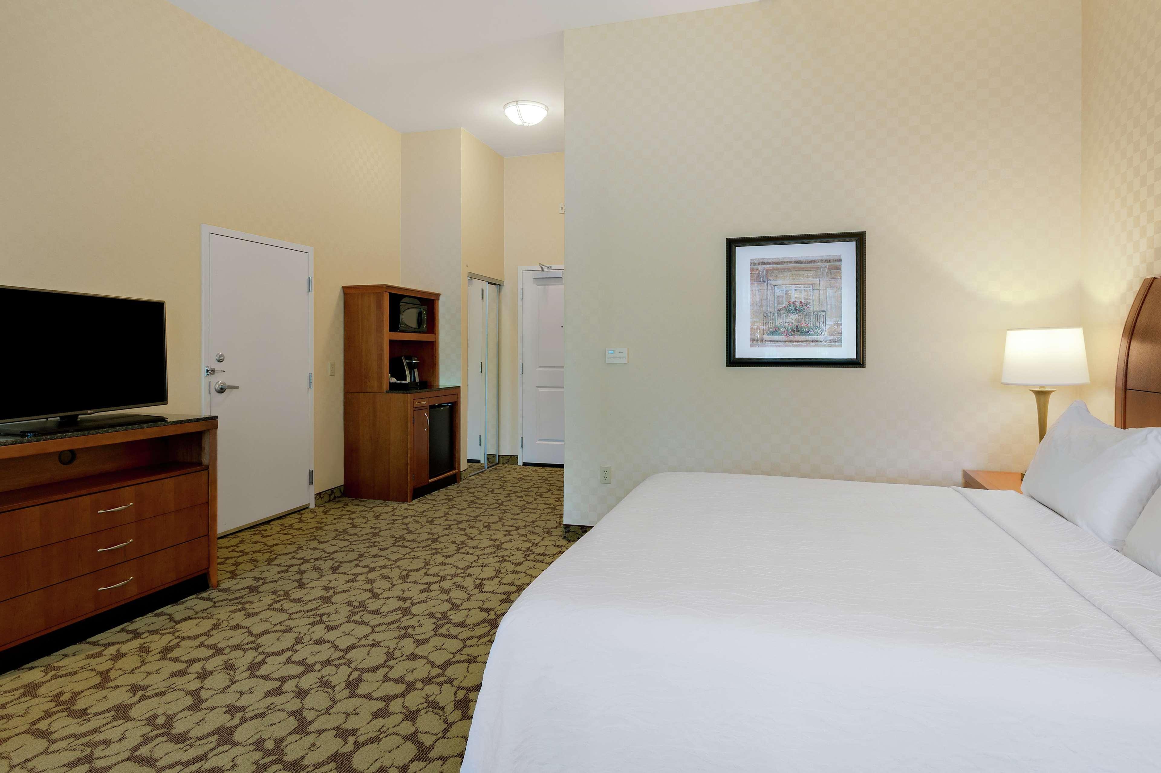 Hilton Garden Inn Sacramento Elk Grove Exterior photo