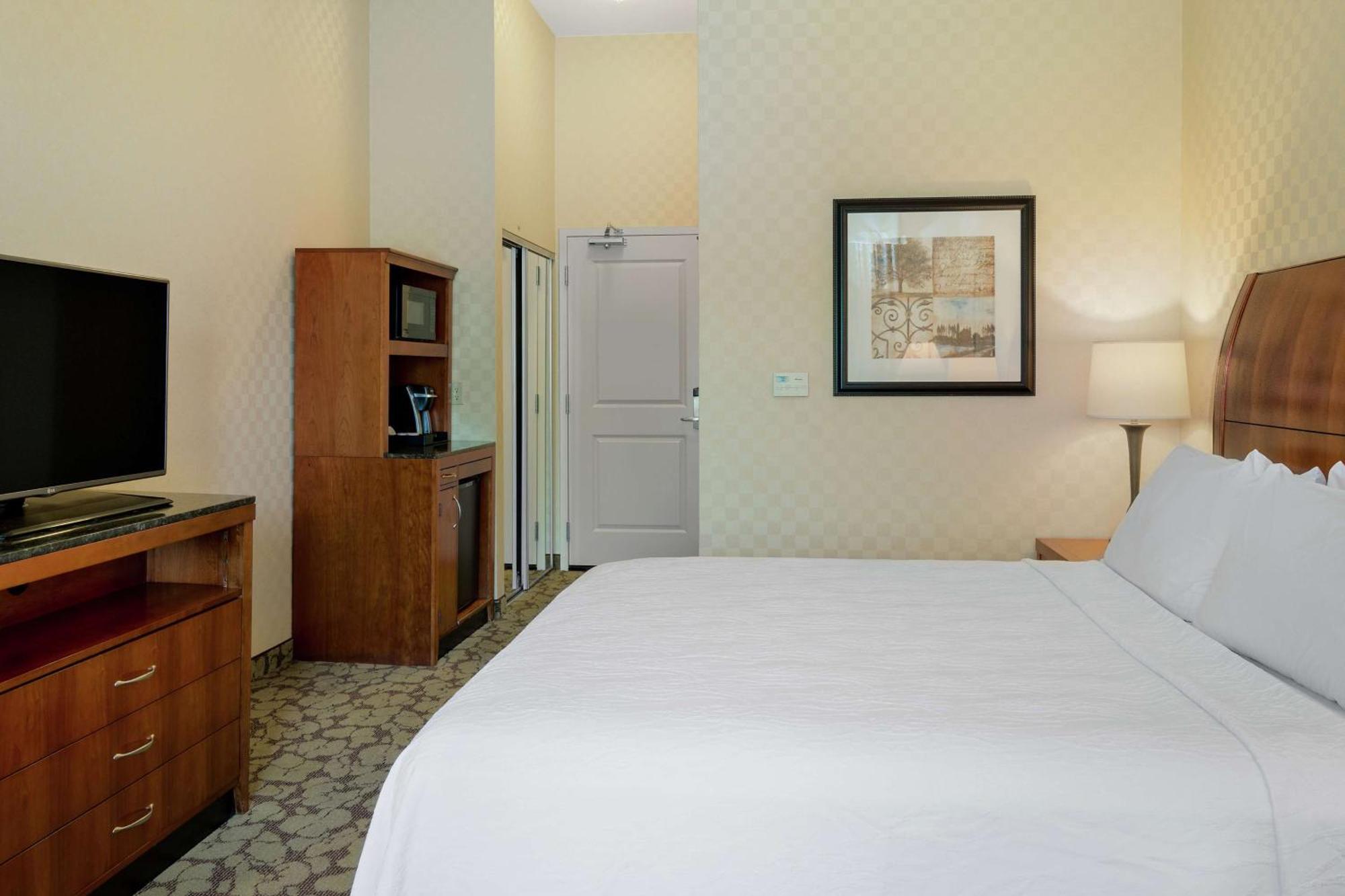 Hilton Garden Inn Sacramento Elk Grove Exterior photo